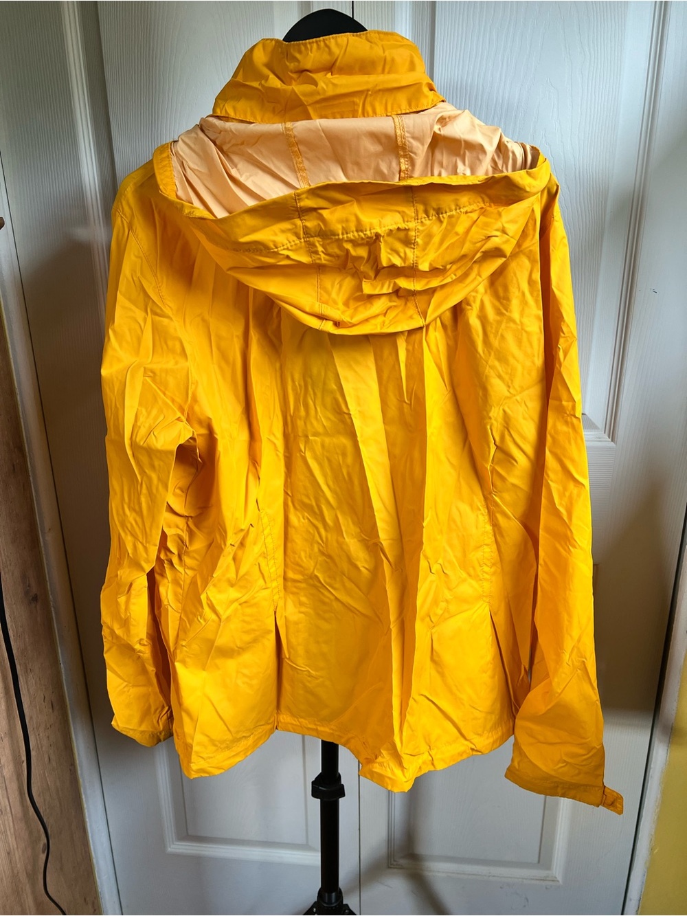 Columbia Bright Yellow Hooded Rain Jacket - Picture 4 of 8
